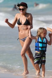 Ashlee Simpson Bikini Beach Vacation Candids In Hawaii December 29