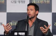 Хью Джекман (Hugh Jackman) 'Les Miserables' press conference in Seoul, 26.11.12 - 23хHQ 47d239237772439
