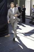 Дэвид Бекхэм (David Beckham) modeling Armani in Union Square to promote the Armani underwear line, 16.06.08 - 13xHQ De10fd237775651