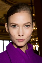 Karlie Kloss Louis Vuitton Fashion Show March 6, 2018 – Star Style