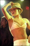 Holly Valance - Страница 2 70f472247466729