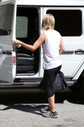Julianne Hough - leaving a gym in Los Angeles 04/11/13
