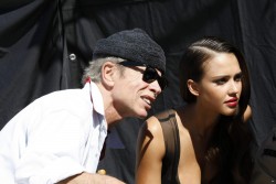 http://thumbnails108.imagebam.com/26523/e953ca265225945.jpg
