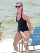 Reese Witherspoon - at the beach in Malibu (July 2013)
