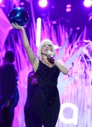 Лэди Гага (Lady Gaga) 2013-08-25 MTV Video Music Awards Performance  Audience (51xHQ) E58182276266081