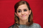 Эмма Уотсон (Emma Watson) The Bling Ring Press Conference at the Four Seasons Hotel in Beverly Hills (05.06.13) - 90xHQ 4a99ce279448767