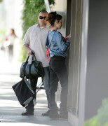 Пенелопа Крус (Penelope Cruz) Out in Beverly Hills February 22-2012 - 6xHQ 189421280078507