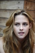 Кристен Стюарт (Kristen Stewart) 'Into the Wild' Portraits at TIFF in Toronto 2007.09.08 (19xHQ) Ff4dd7285973822