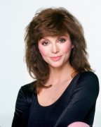 Victoria Principal 4532f7286396073