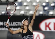 Каролин Возняцки (Caroline Wozniacki) training at 2013 Australian Open (12xHQ) 963c92287475148