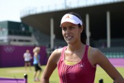 Ана Иванович - training at 2012 Olympics in London (19xHQ) D0e813287473904