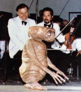 Инопланетянин / E.T. the Extra-Terrestrial (Дрю Бэрримор, 1982)  0562fa287724646