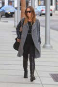 Оливия Уайлд (Olivia Wilde) out and about candids in Beverly Hills, 29.10.2013 - 15xHQ 4b9987288336721