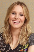 Кристен Белл (Kristen Bell) House of Lies Press Conference at the Four Seasons Hotel in Beverly Hills - July 25 2013 - 28xHQ 607df4290462487