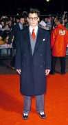 Джонни Депп (Johnny Depp) Finding Neverland Premiere (London, October 17, 2004) (167xHQ) 0023ba293422220