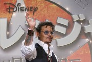 Джонни Депп (Johnny Depp) The Lone Ranger Premiere at Roppongi Hills (Tokyo, July 17, 2013) (72xHQ) 1457f6293439002