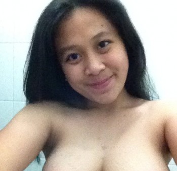 cewek bugil cewek bugil