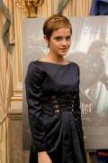 Эмма Уотсон (Emma Watson) Harry Potter & the Deathly Hallows London Press Conference, 13.11.2010 - 112xHQ 22bd37402838079