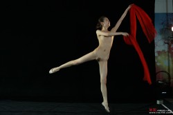 [Image: f88c35403516381.jpg]