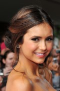 Nina Dobrev - Страница 4 Abf357403565521