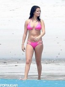 [LQ Tag] Selena Gomez - Wearing a Bikini in Mexico 4/14/2015