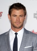 Крис Хемсворт (Chris Hemsworth) 'Avengers Age Of Ultron' Premiere, Dolby Theater, Hollywood, 2015 (105xHQ) 247f82404127811