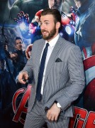 Крис Эванс (Chris Evans) 'Avengers Age Of Ultron' Premiere, 2015 (43xHQ) D9bdb3404128004