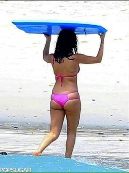 Selena Gomez en la playa