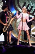 Тейлор Свифт (Taylor Swift) IHeartRadio Music Festival (show), MGM Grand Garden Arena, 2014 (85xHQ) 91b8df406654086