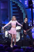 Тейлор Свифт (Taylor Swift) IHeartRadio Music Festival (show), MGM Grand Garden Arena, 2014 (85xHQ) C9cc8a406653854