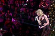 Тейлор Свифт (Taylor Swift) Z-100 Jingle Ball (show and backstage), Madison Square Garden, New York City, 12.12.2014 - 12xHQ 454f83408003287