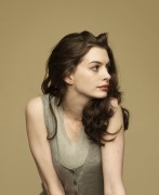 Энн Хэтэуэй (Anne Hathaway) Promotional Photoshoot for 'Get Smart' (22xHQ) 9b7fd5409151188