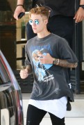 Justin Bieber - Out and about in Beverly Hills 06/19/2015