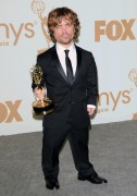Питер Динклэйдж (Peter Dinklage) 63rd Primetime Emmy Awards - Pressroom, Los Angeles, 09.18.2011 (19xHQ) 148ab6418134619