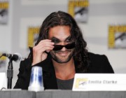 Джейсон Момоа (Jason Momoa) Game Of Thrones Panel during 2011 Comic-Con International, 07.21.2011 (10xHQ) 8b35be418154948