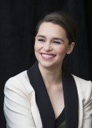 Эмилия Кларк (Emilia Clarke) Game of Thrones Press Conference, London Hotel, New York City, 2014 (46xHQ) F0010e418166841