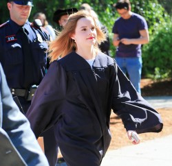http://thumbnails108.imagebam.com/41825/d06882418248999.jpg