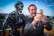 Арнольд Шварценеггер (Arnold Schwarzenegger) Terminator Genisys France Photocall June 19, 2015 03d509418459207