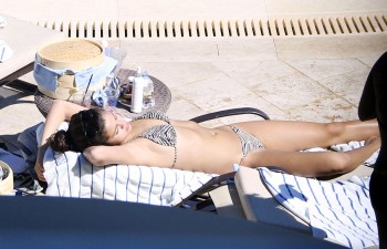 http://thumbnails108.imagebam.com/28482/88fbef284815196.jpg